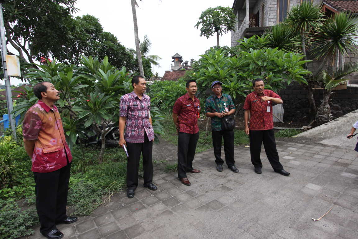 BENCANA TANAH LONGSOR DI SD 6 UBUNG