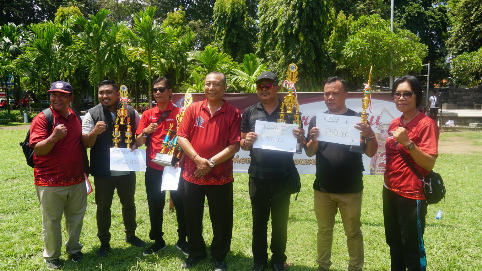 Lomba Tarik Tambang antar OPD se-Kota Denpasar