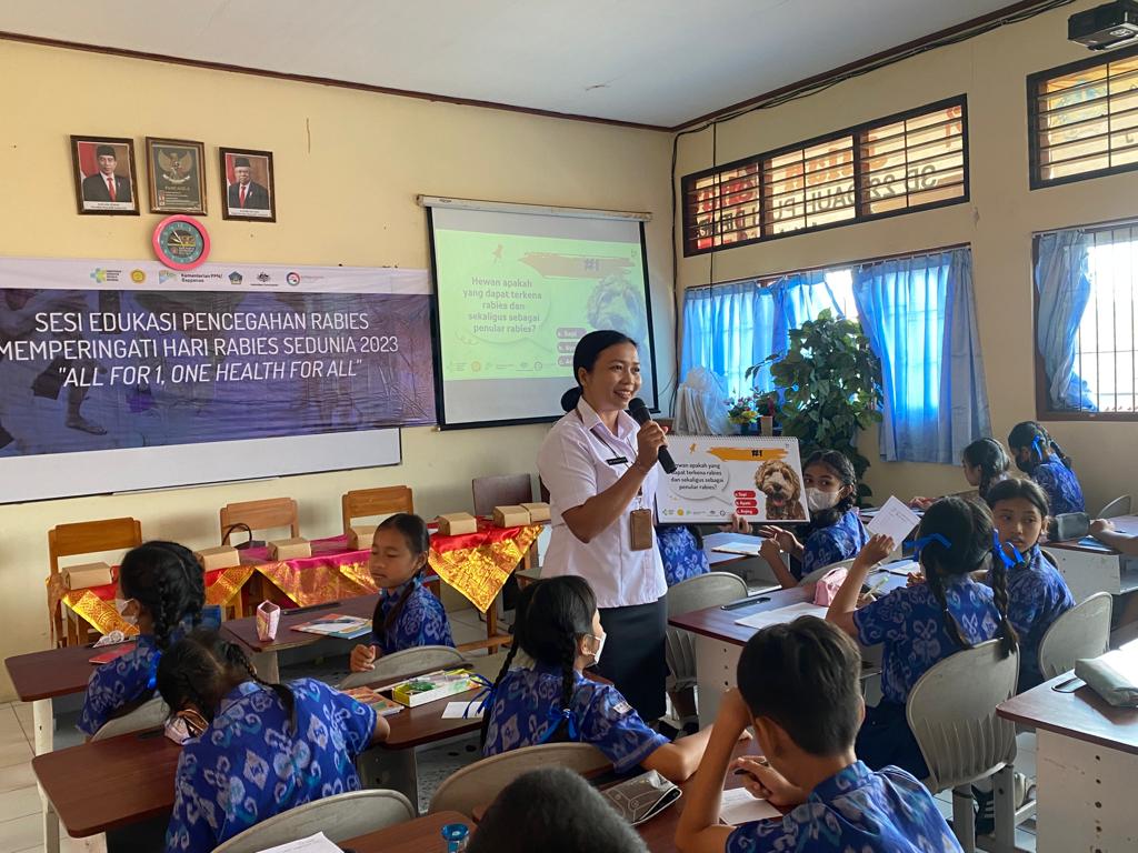 Tingkatkan Pemahaman Seputar Rabies, Pemkot Denpasar Berikan Edukasi pada 1.200 Siswa Jenjang SD