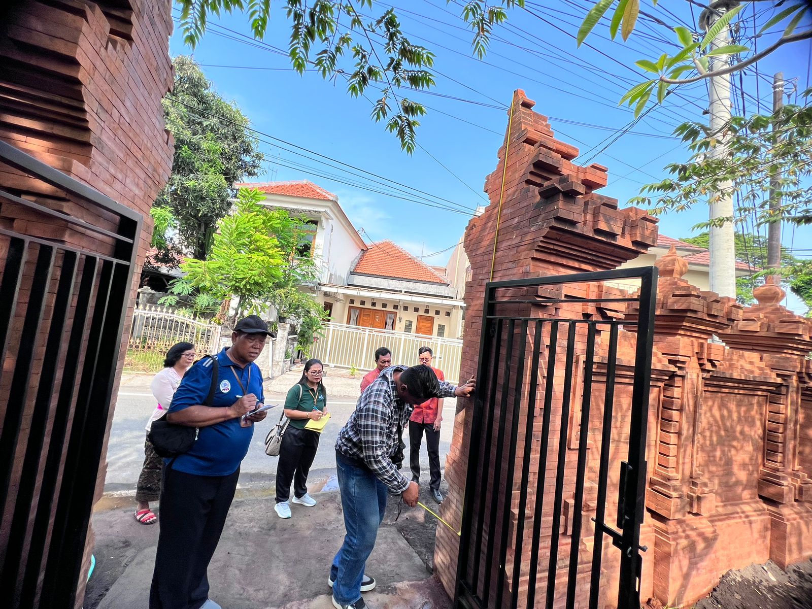 Monitoring dan Evaluasi Pembangunan Penyengker Sekolah SD di Kota Denpasar