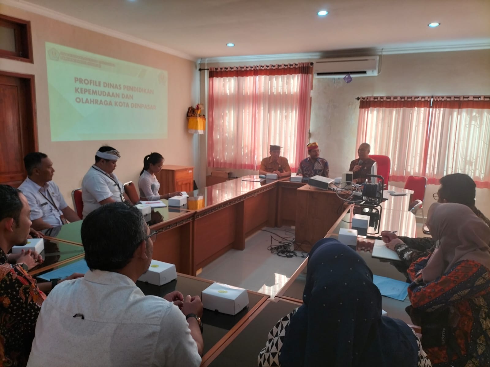 Menerima Kunjungan Disdikbud Kota Dumai