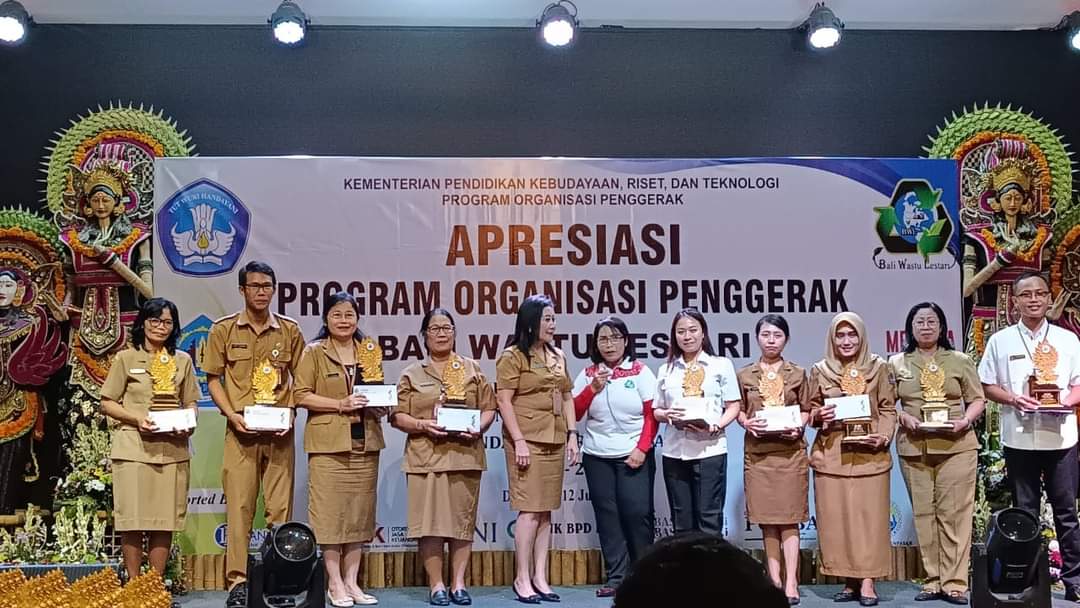 SD Negeri 13 Sesetan Raih Juara I Lomba Video Kampanye
