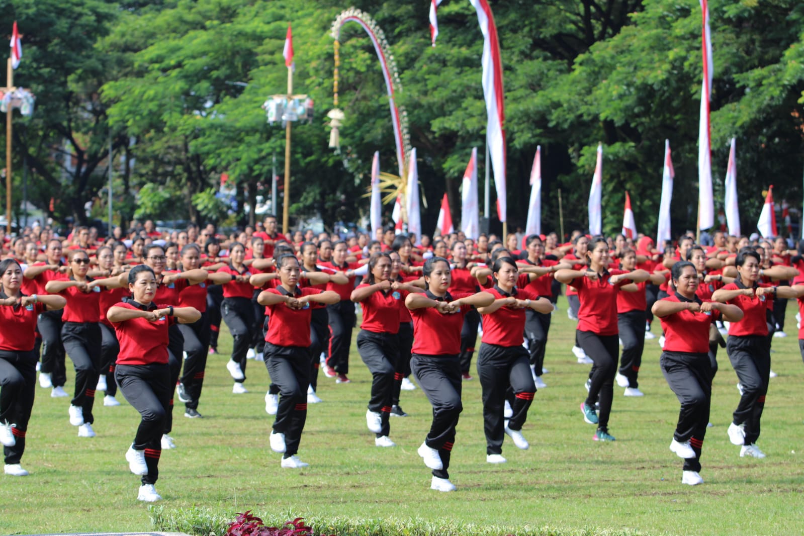 Sebanyak 1.500 Peserta Senam Sicita Meriahkan Apel HUT Ke-235 Kota Denpasar