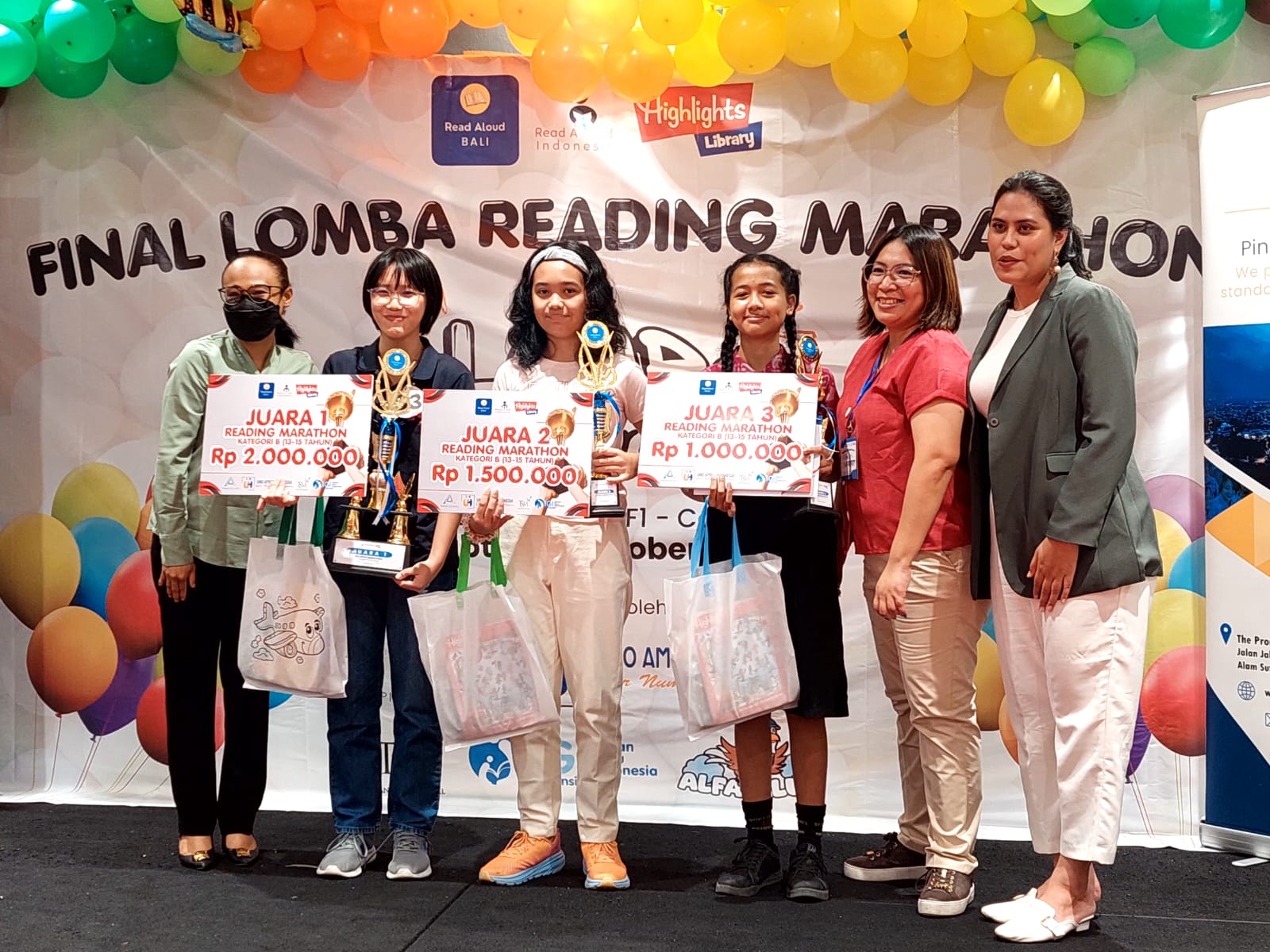 Siswi SMP Negeri 9 Denpasar Raih Juara II Reading Marathon 30 Hari