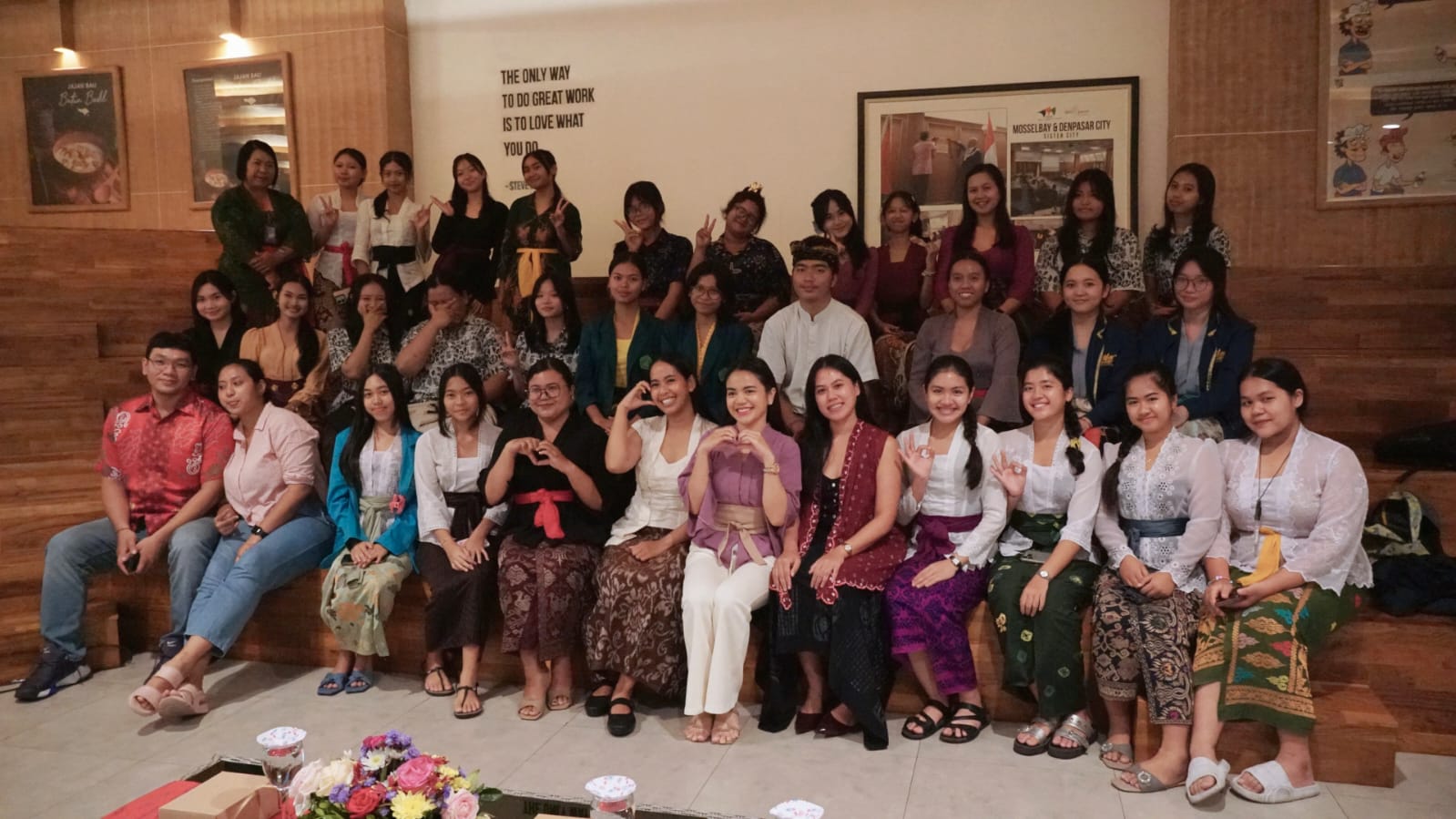 Disdikpora Denpasar Gelar Talkshow Kepemudaan “Wonder Woman Digital Domination”