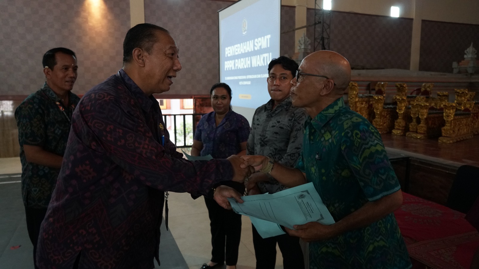 Gambar 2