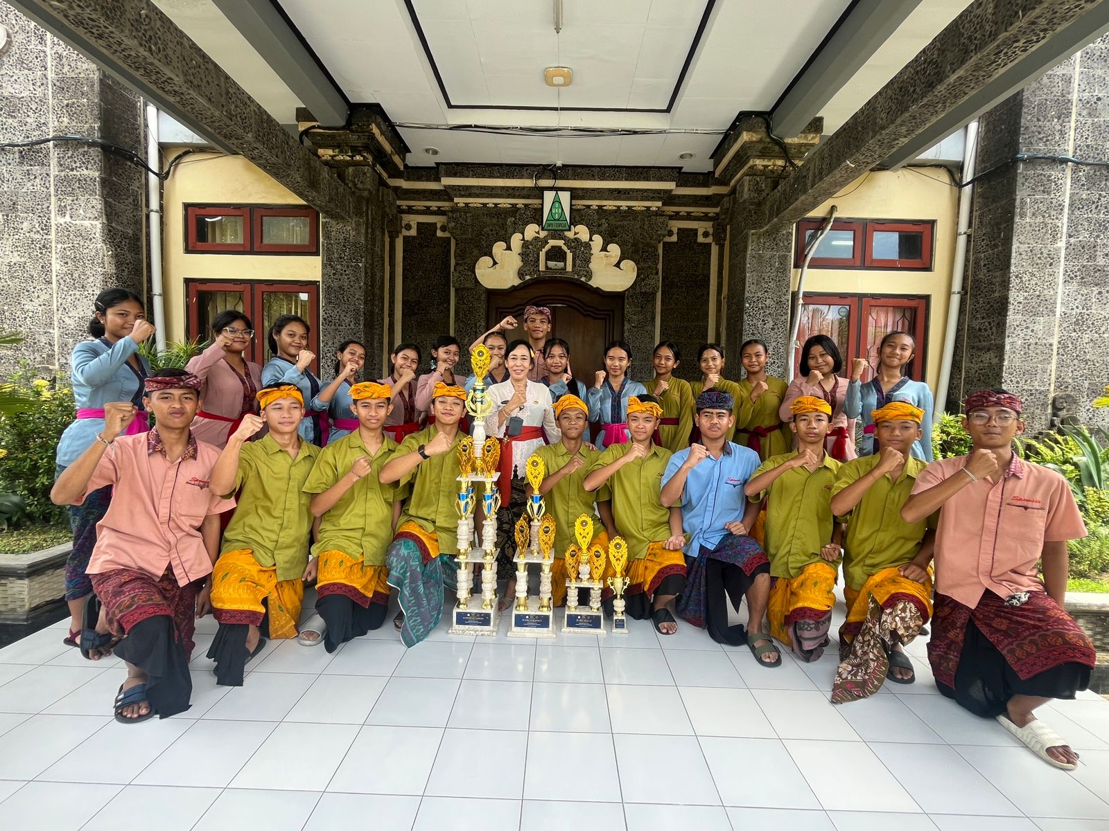 Gambar 2