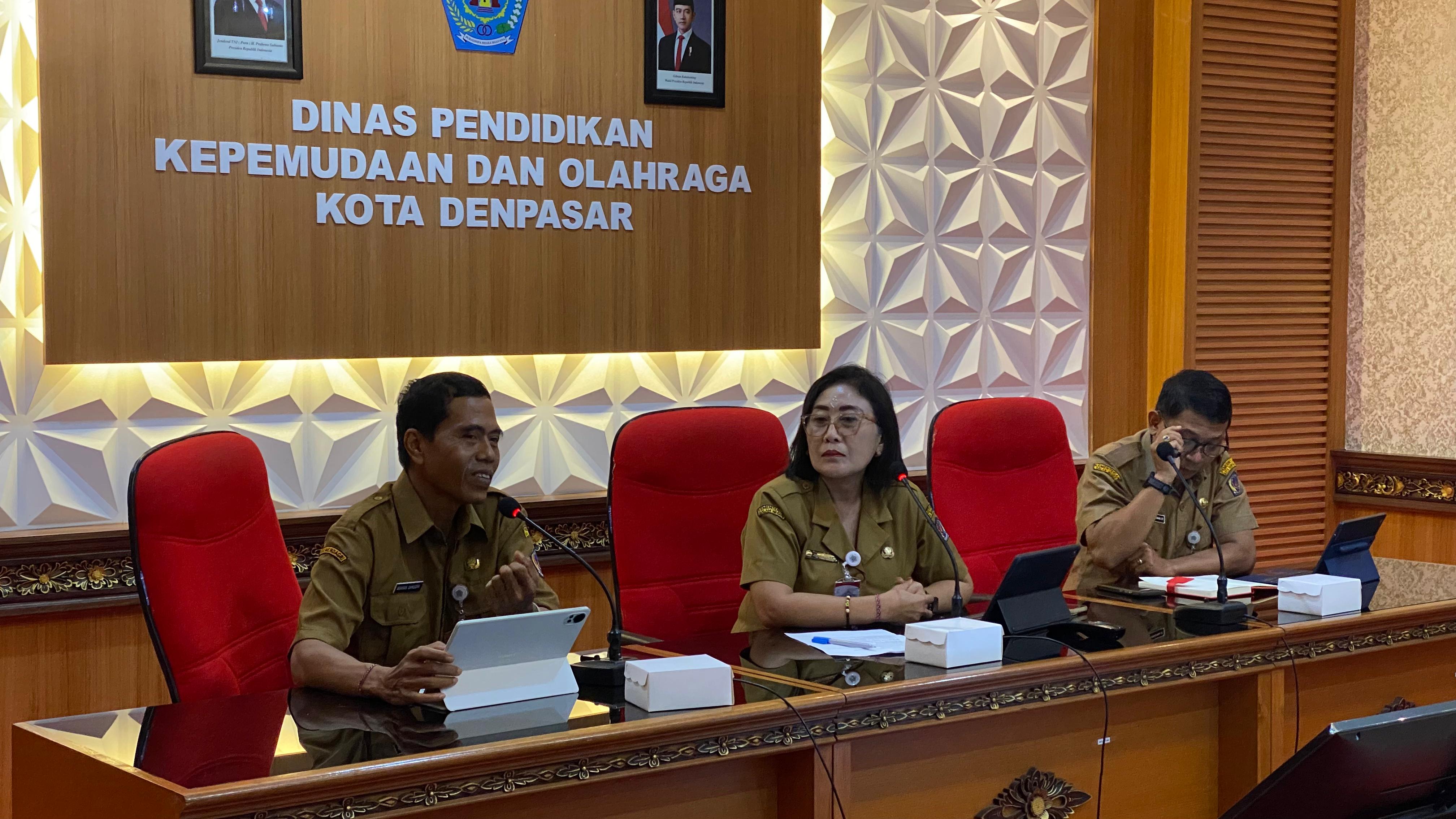 Disdikpora Denpasar Gelar Rapat Percepatan Penyusunan Juknis SPMB Tahun Ajaran 2026/2027