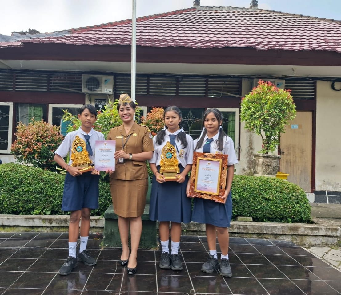 Murid SMPN 8 Denpasar Raih Prestasi pada Utsawa Dharmagita Tingkat Kota Denpasar 2026