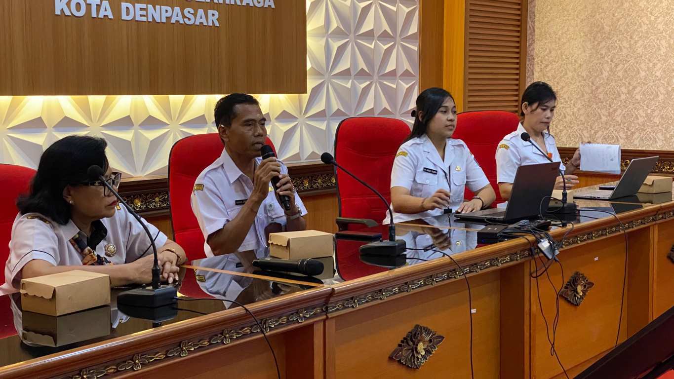 Disdikpora Denpasar Sosialisasikan Survei Kepuasan Masyarakat Jenjang SMP Negeri